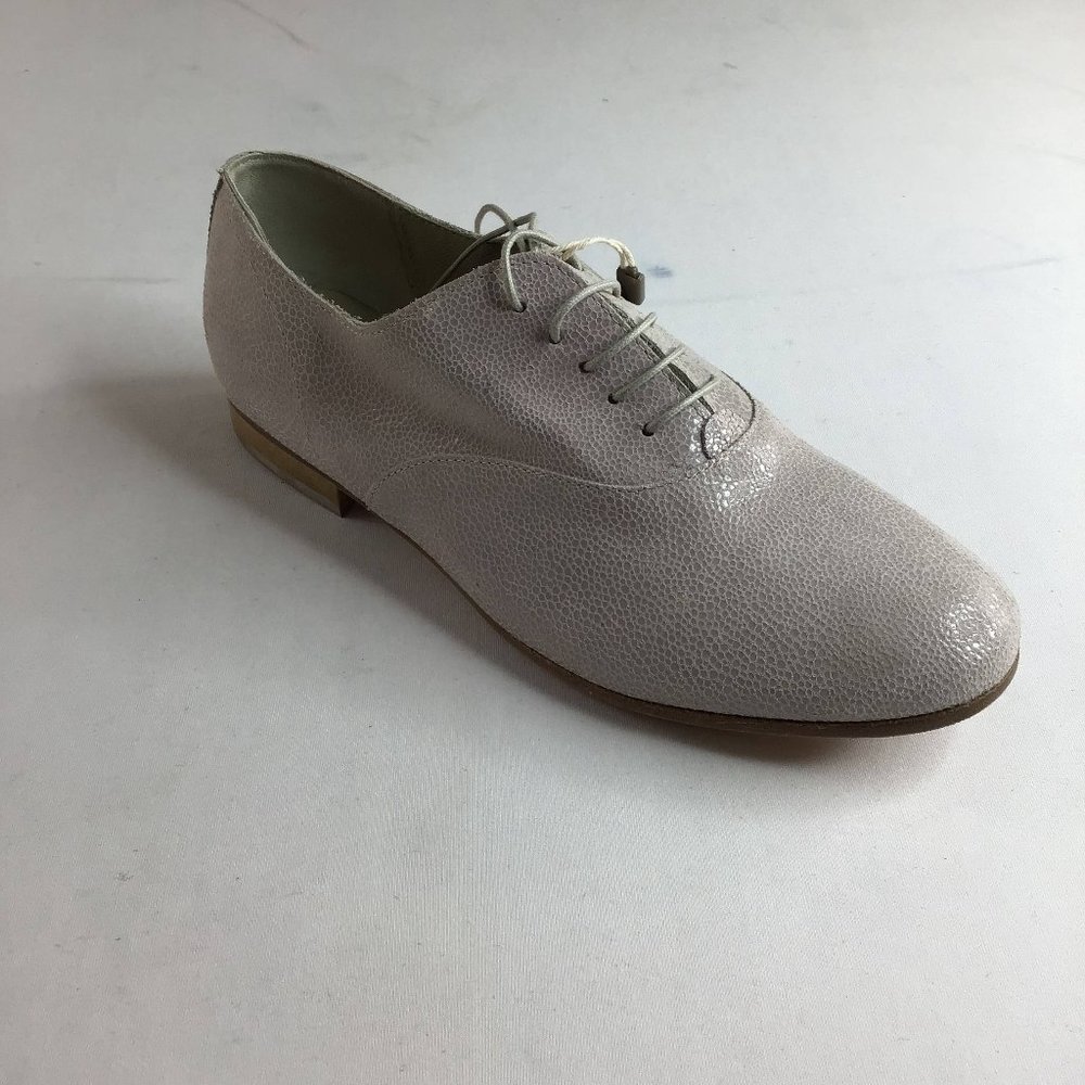 Anniel Womens Silver Sneaker Lace Up Size US 7